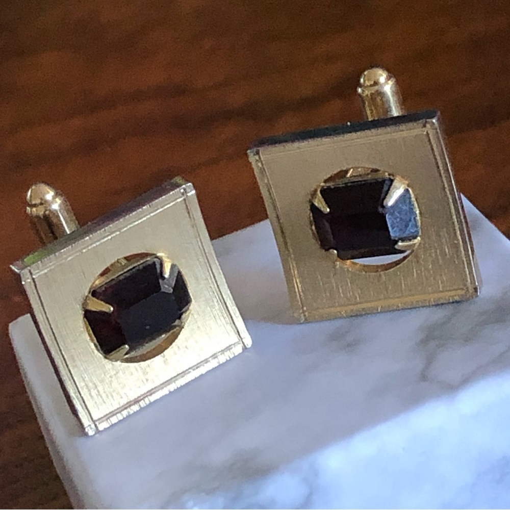 Vintage Dante emerald cut pyrope garnet cuff links
